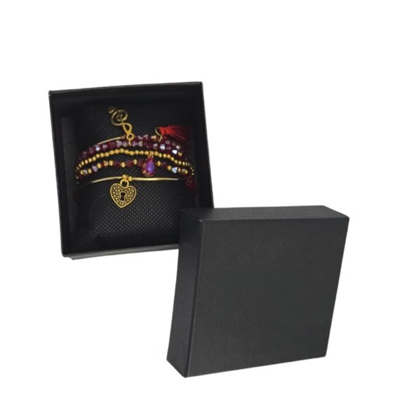 Crystal Red Handmade Semanario Bracelets - Picture 7 of 8